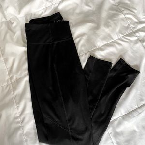 Black leggings/active with mesh detail in leg